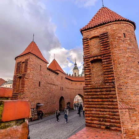 Two Bedroom In With Space For Remote Work By Renters