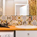 شقة With Two Bedrooms In With Space For Remote Work By Renters *