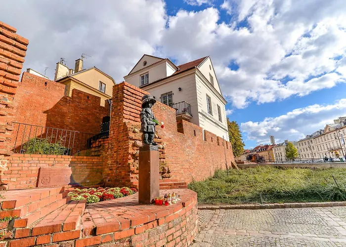 Two Bedroom In With Space For Remote Work By Renters *